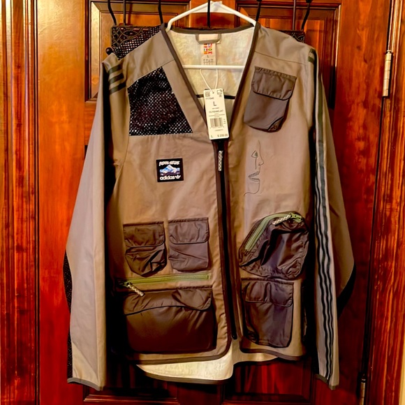 Men’s L Adidas fishing jacket with “F*cking Awesome” line rain poncho included - Picture 1 of 13